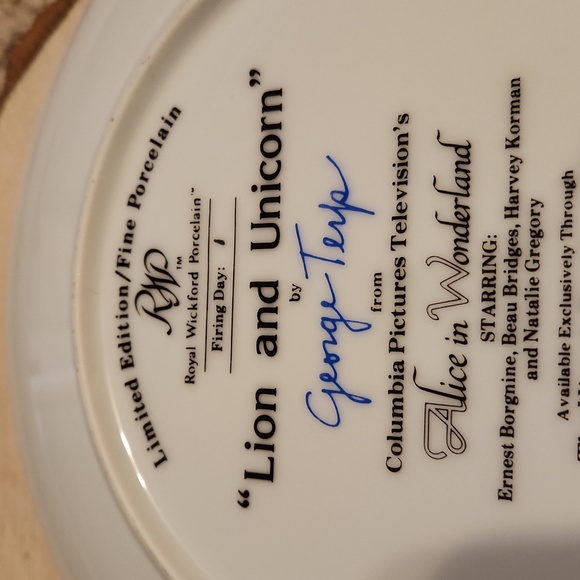 Royal Wickford Alice in Wonderland Lion and Unicorn Collector Plate George Terp - Picture 6 of 7